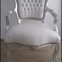 witte barok stoel